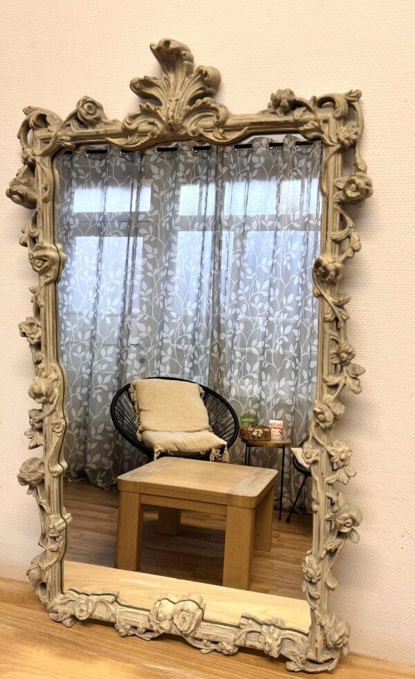 Miroir style Baroque