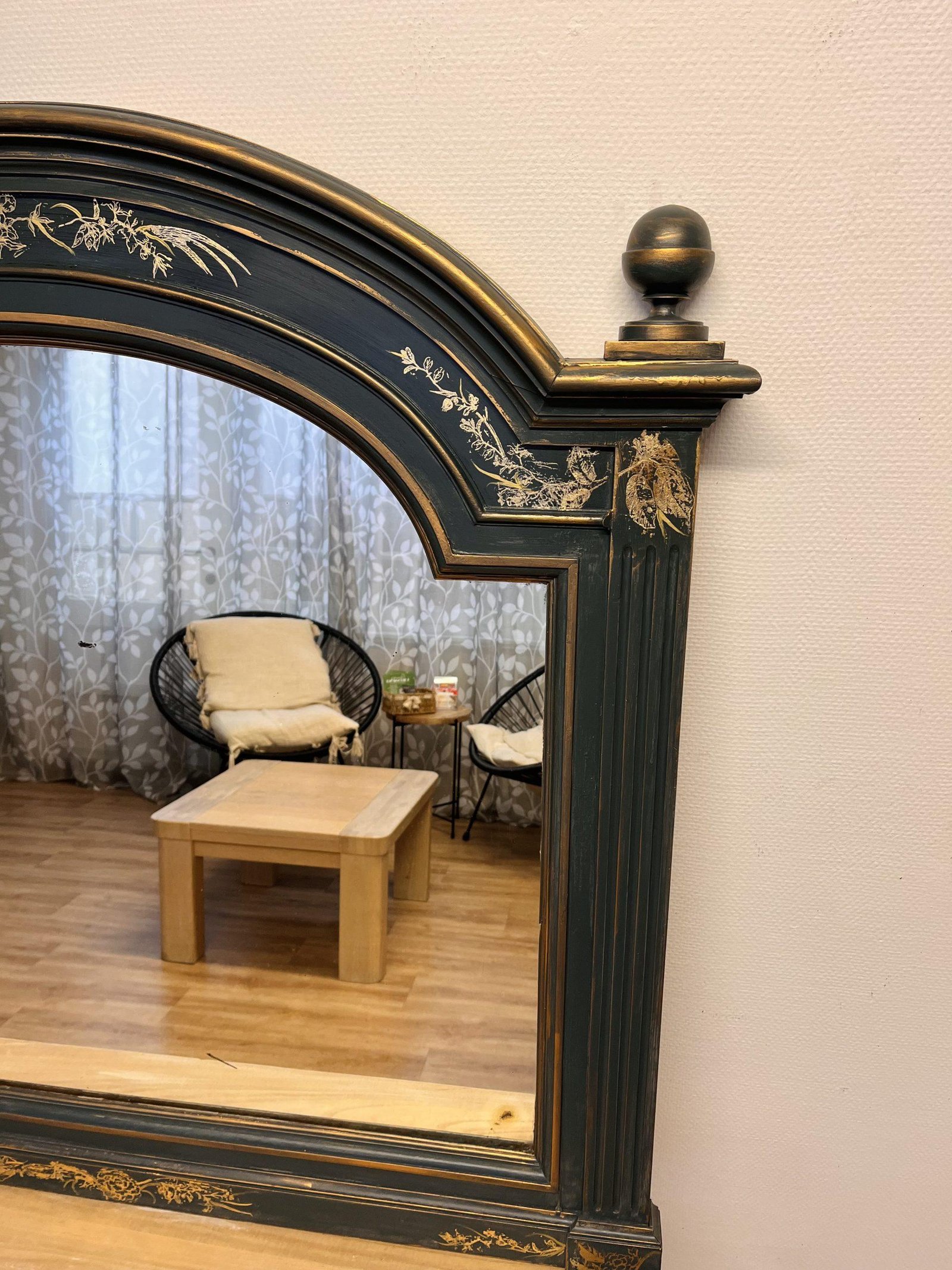 Miroir "Chapeau" de gendarme