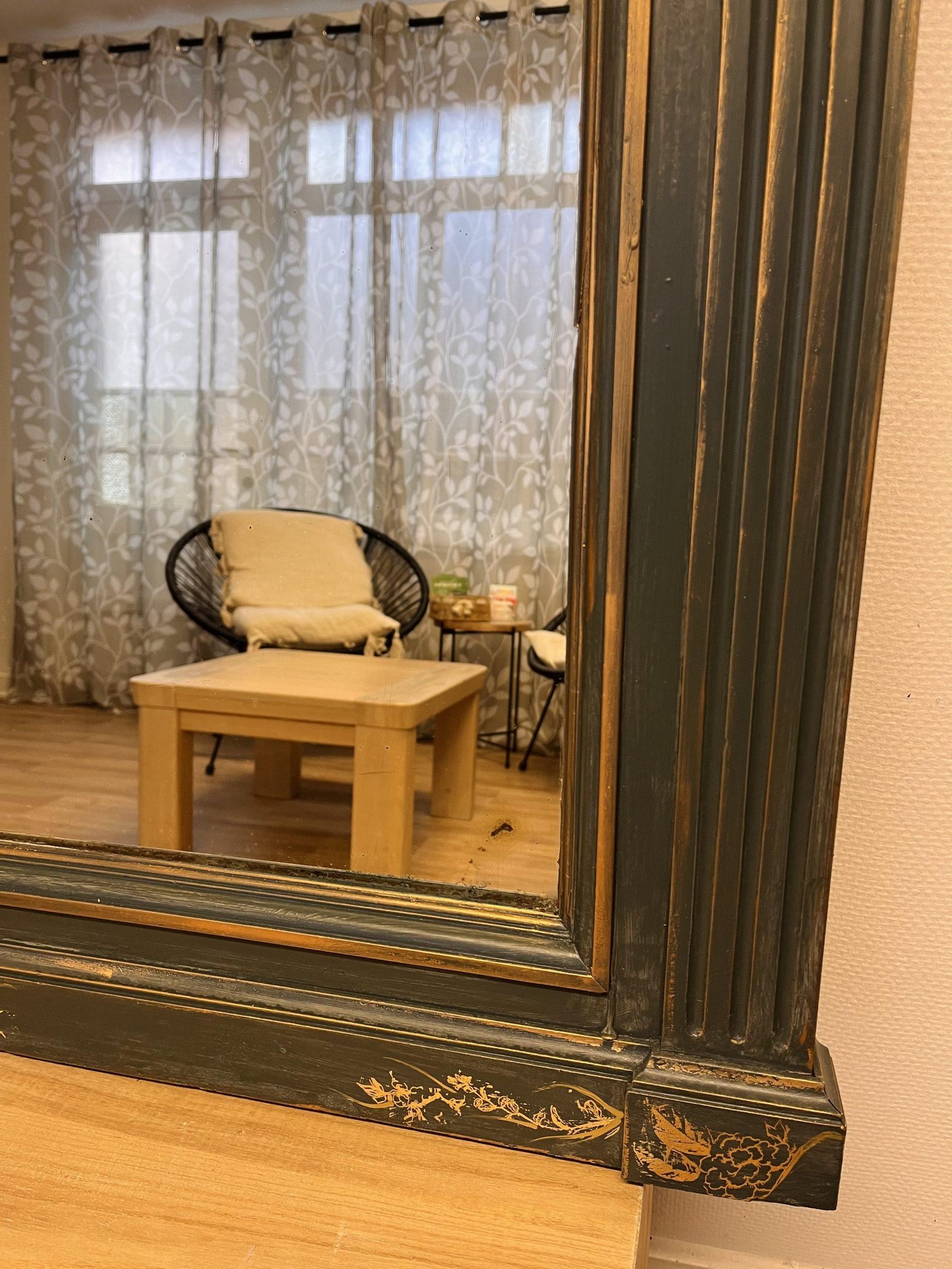 Miroir "Chapeau" de gendarme