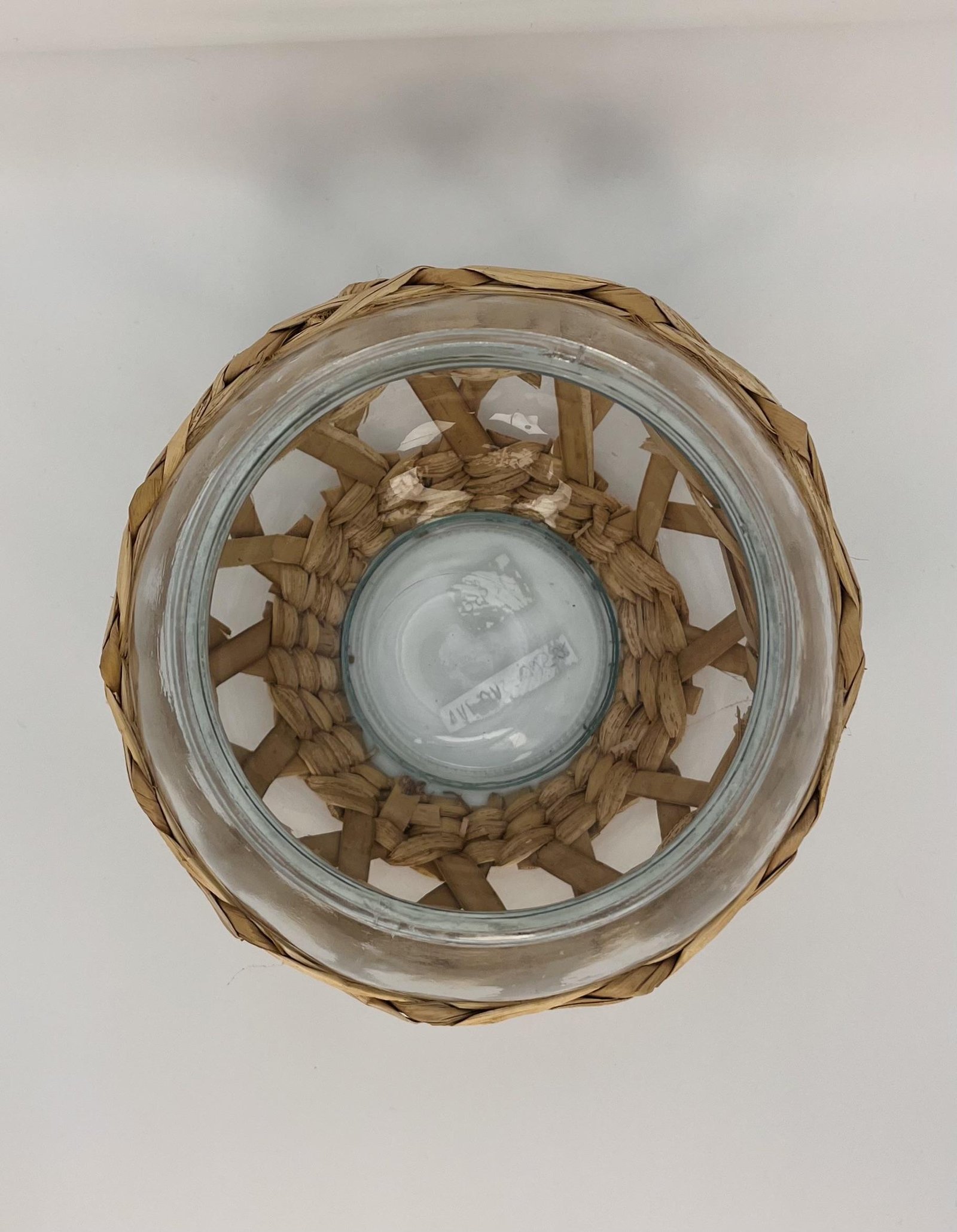 Vase rond en osier