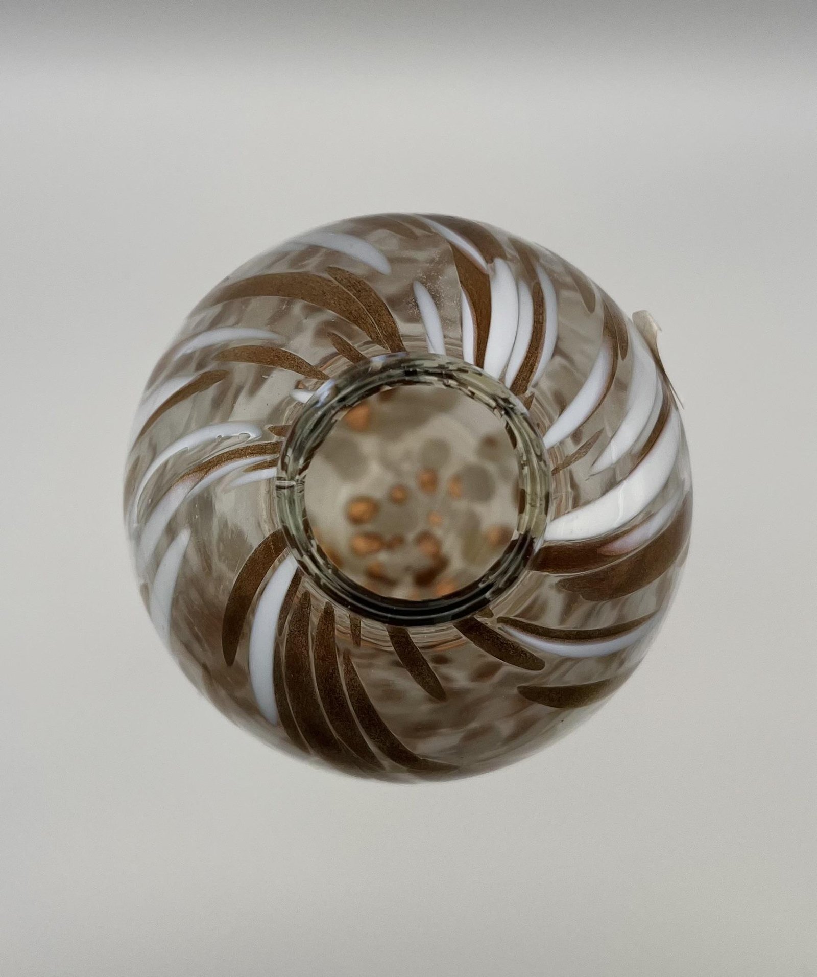 Vase moucheté design