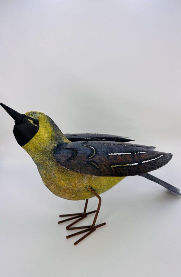 Oiseau en métal jaune