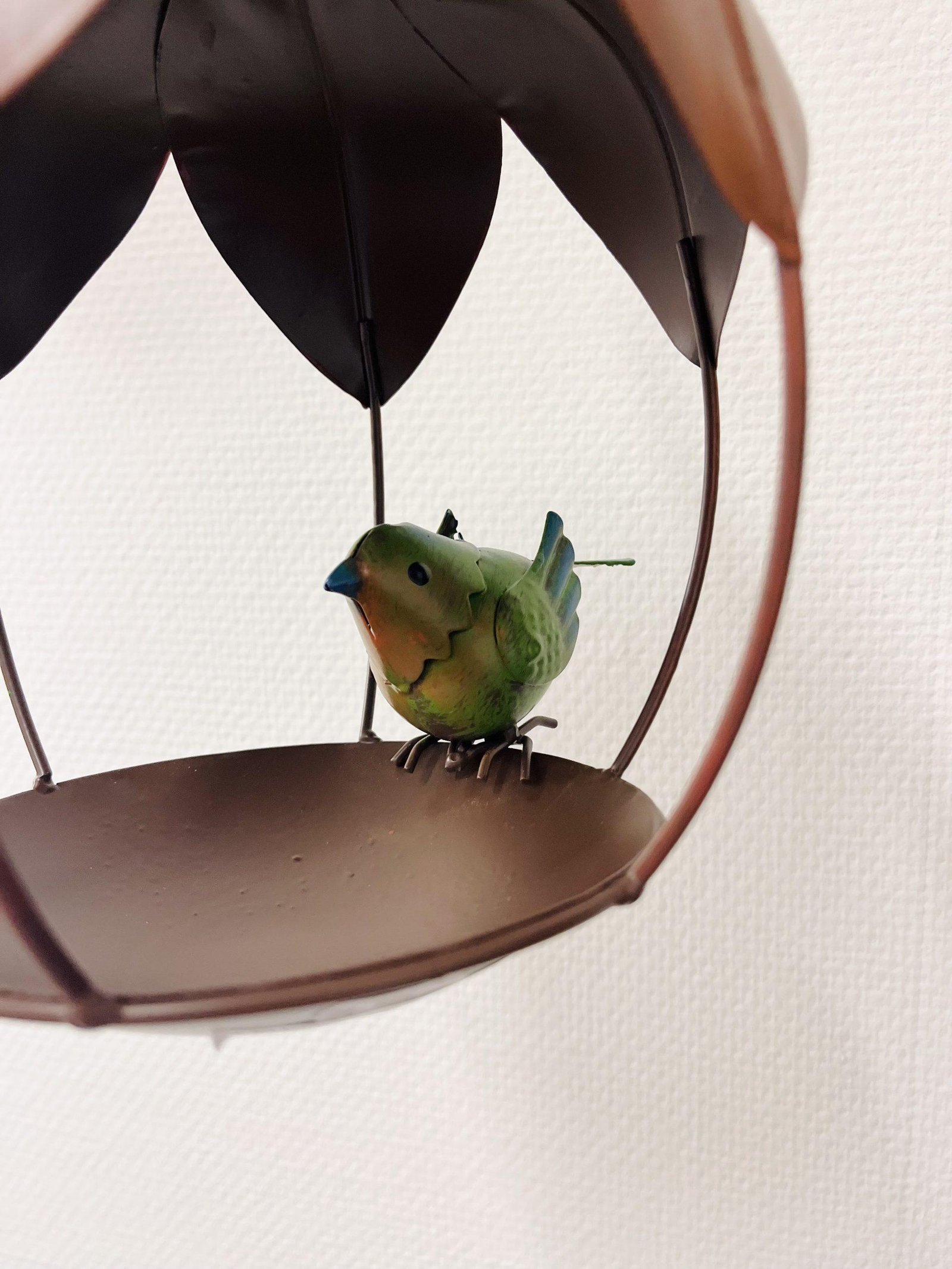 Nichoir à suspendre – Oiseau en métal