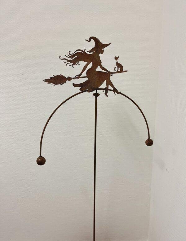 Sorcière à bascule – Acier Corten 130 cm