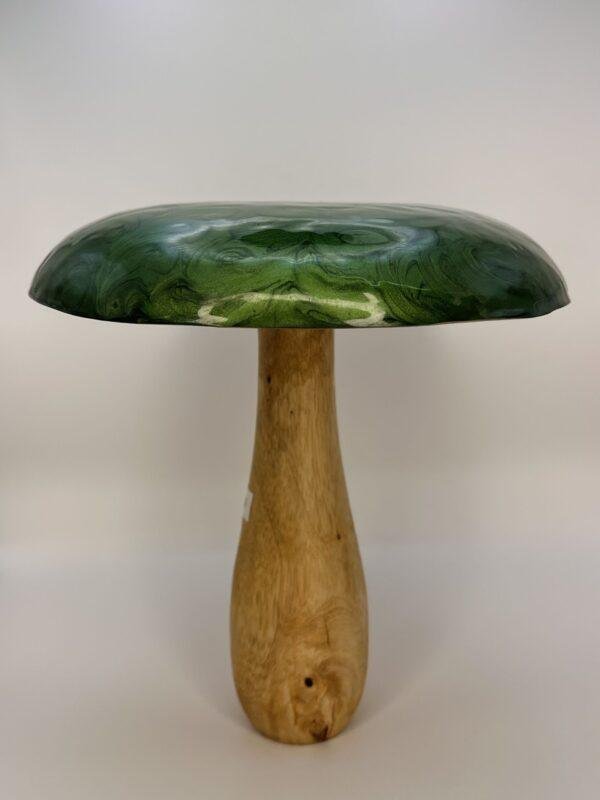 Champignon vert en bois