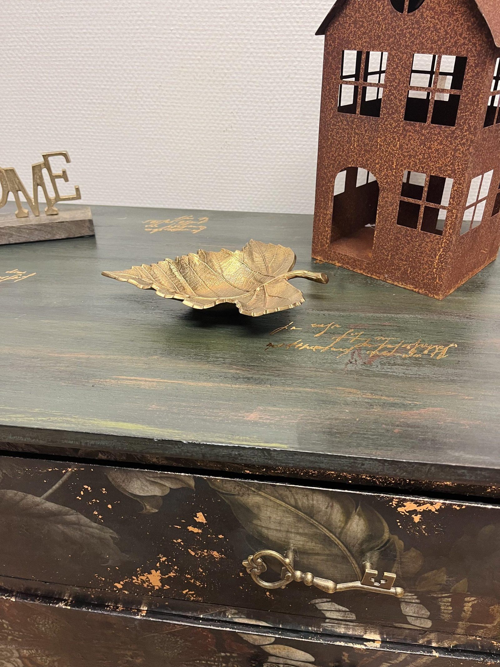 Commode – Papillons
