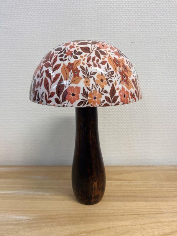 Champignon blanc à fleur orange