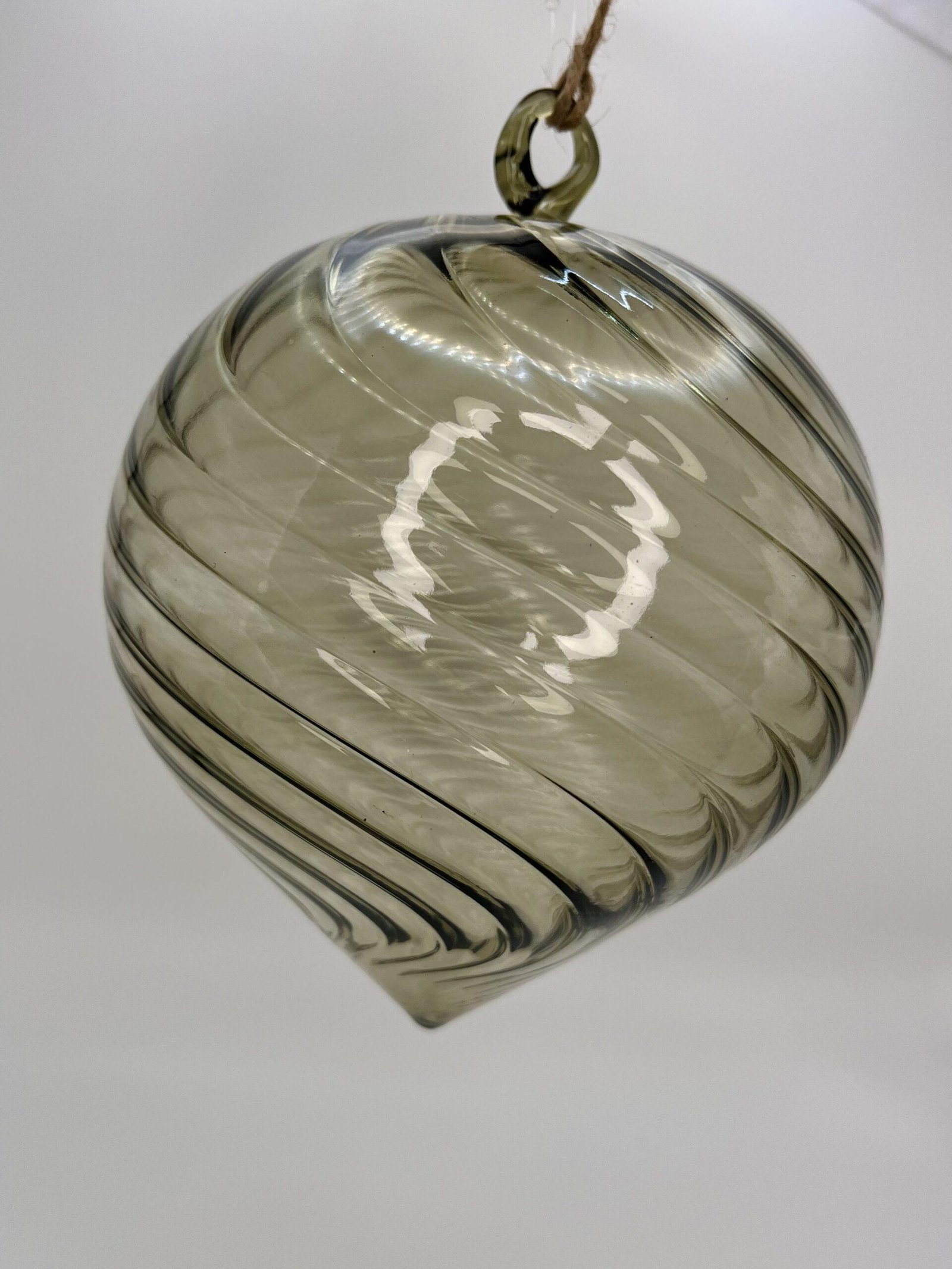 Grande Boule de Noel en verre Soufflé - Spirale – Image 3